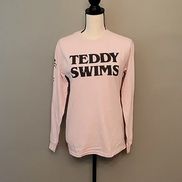 Unisex Small Pink Long Sleeve Teddy Swims Concert T Shirt NWOT - Picture 1 of 7